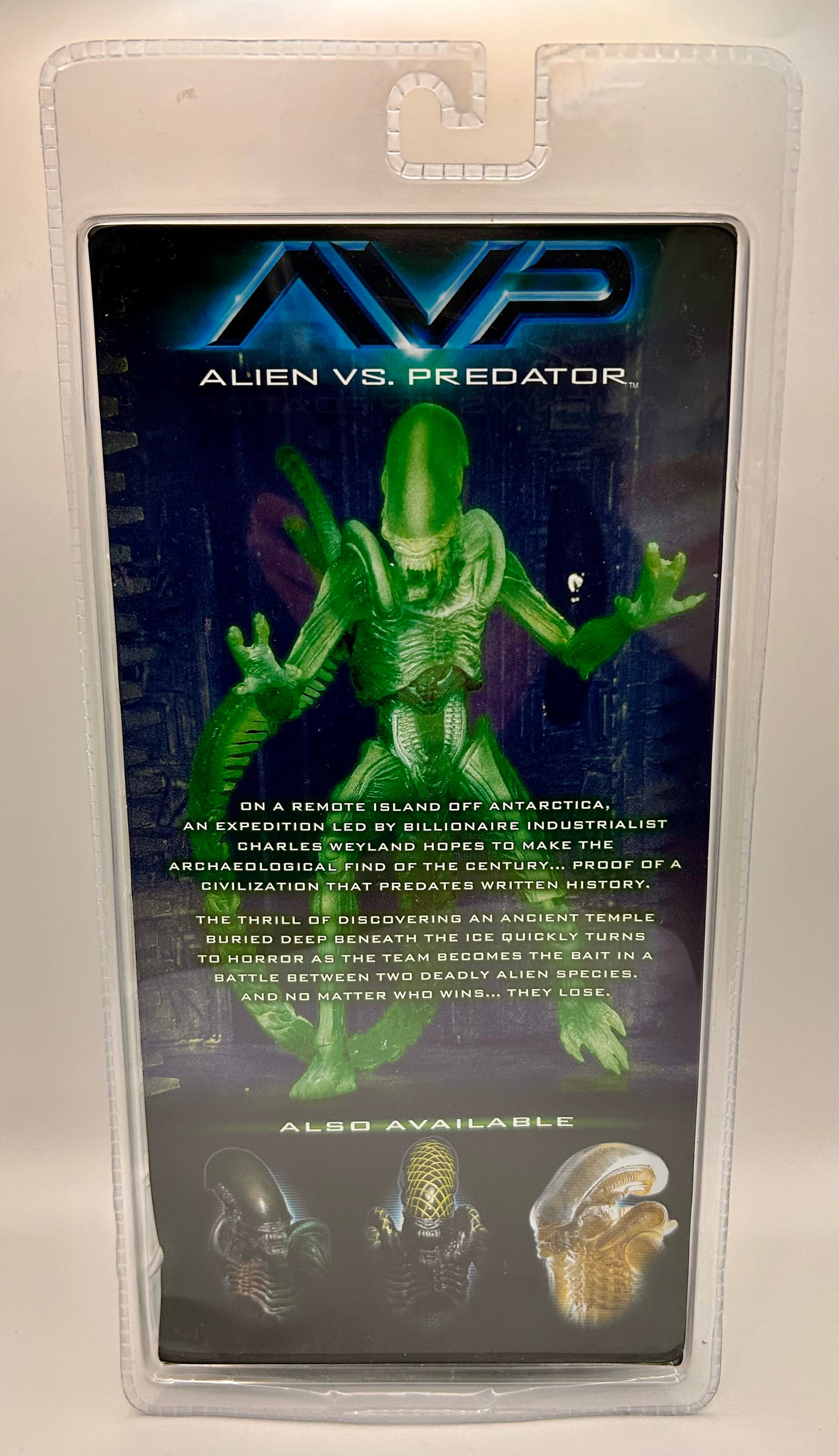 Neca AVP Thermal Vision Warrior Alien Figure (Gitd) (18 cm)